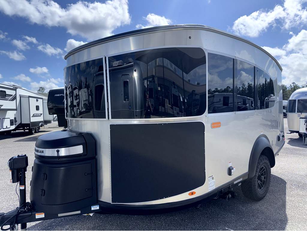 2026 AIRSTREAM Basecamp 20XE - Image 2