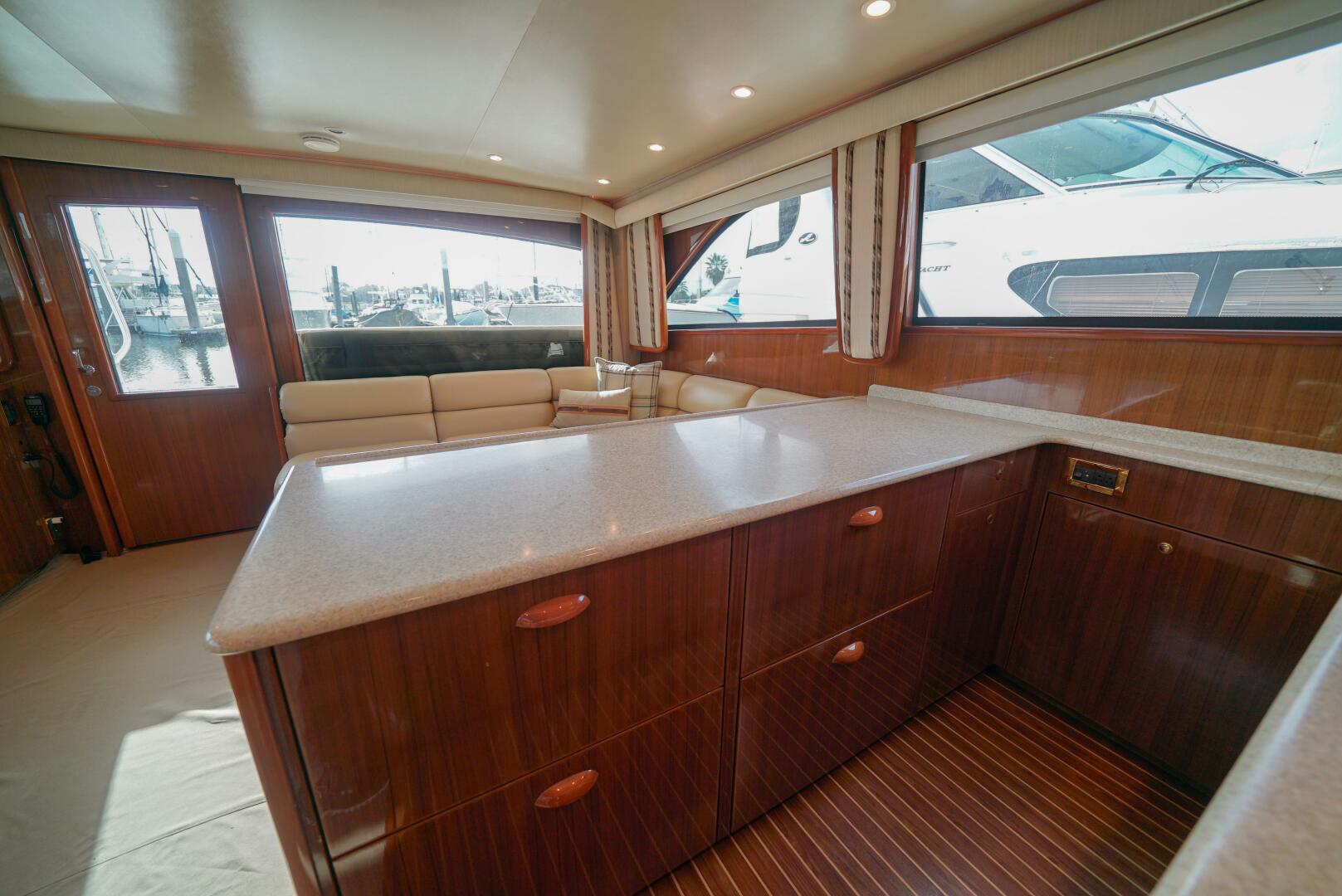 2007 Viking 45 Convertible - Image 8