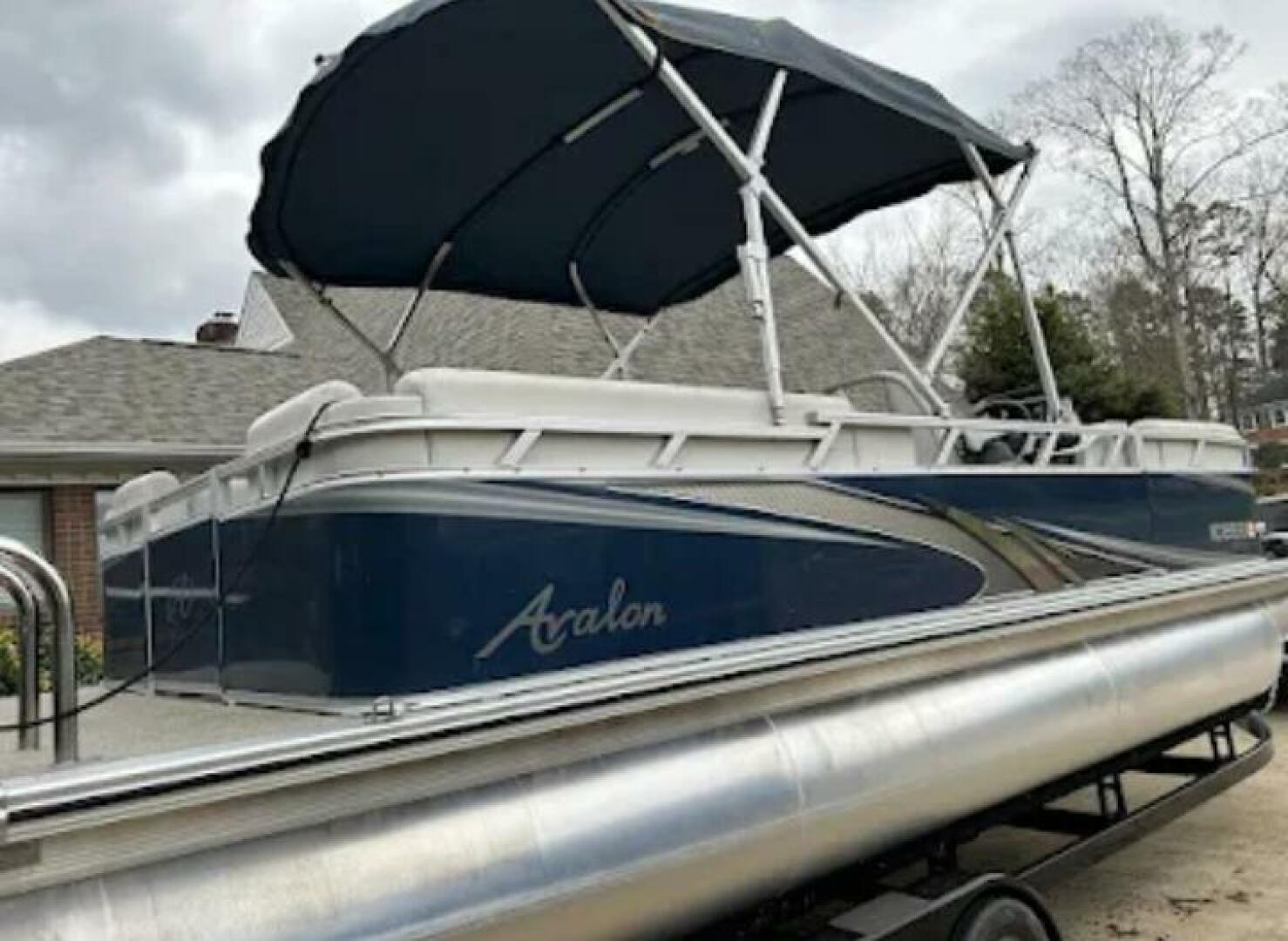 2022 Avalon - Image 8