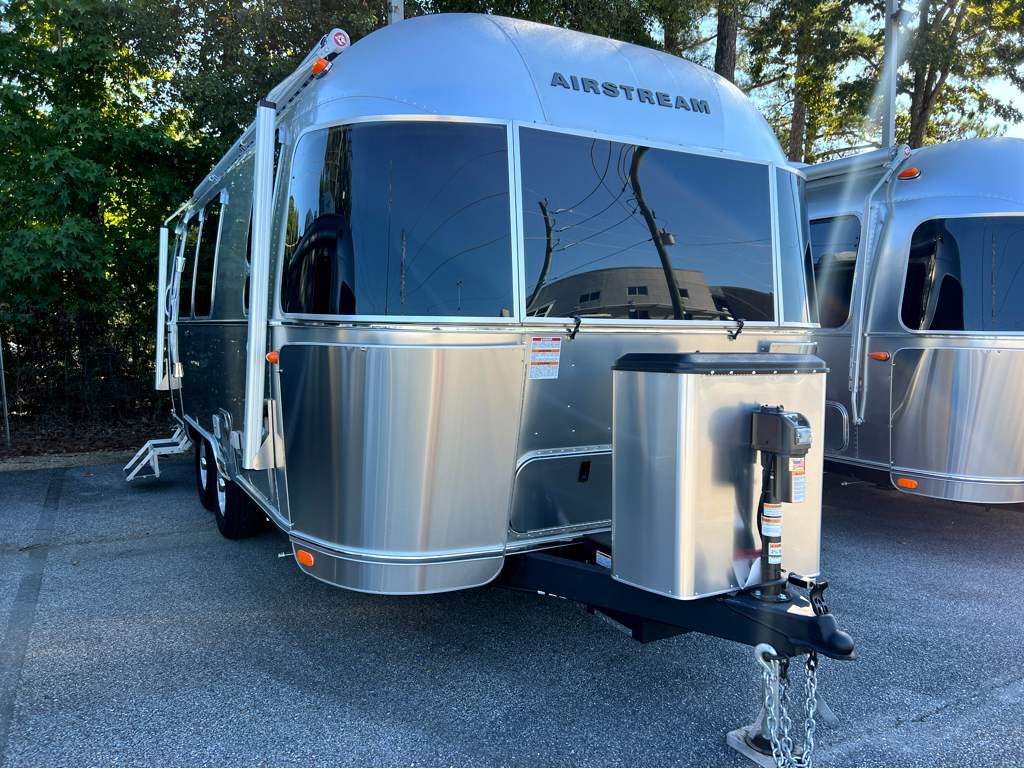 2027 AIRSTREAM INTERNATIONAL 23FBT - Image 1