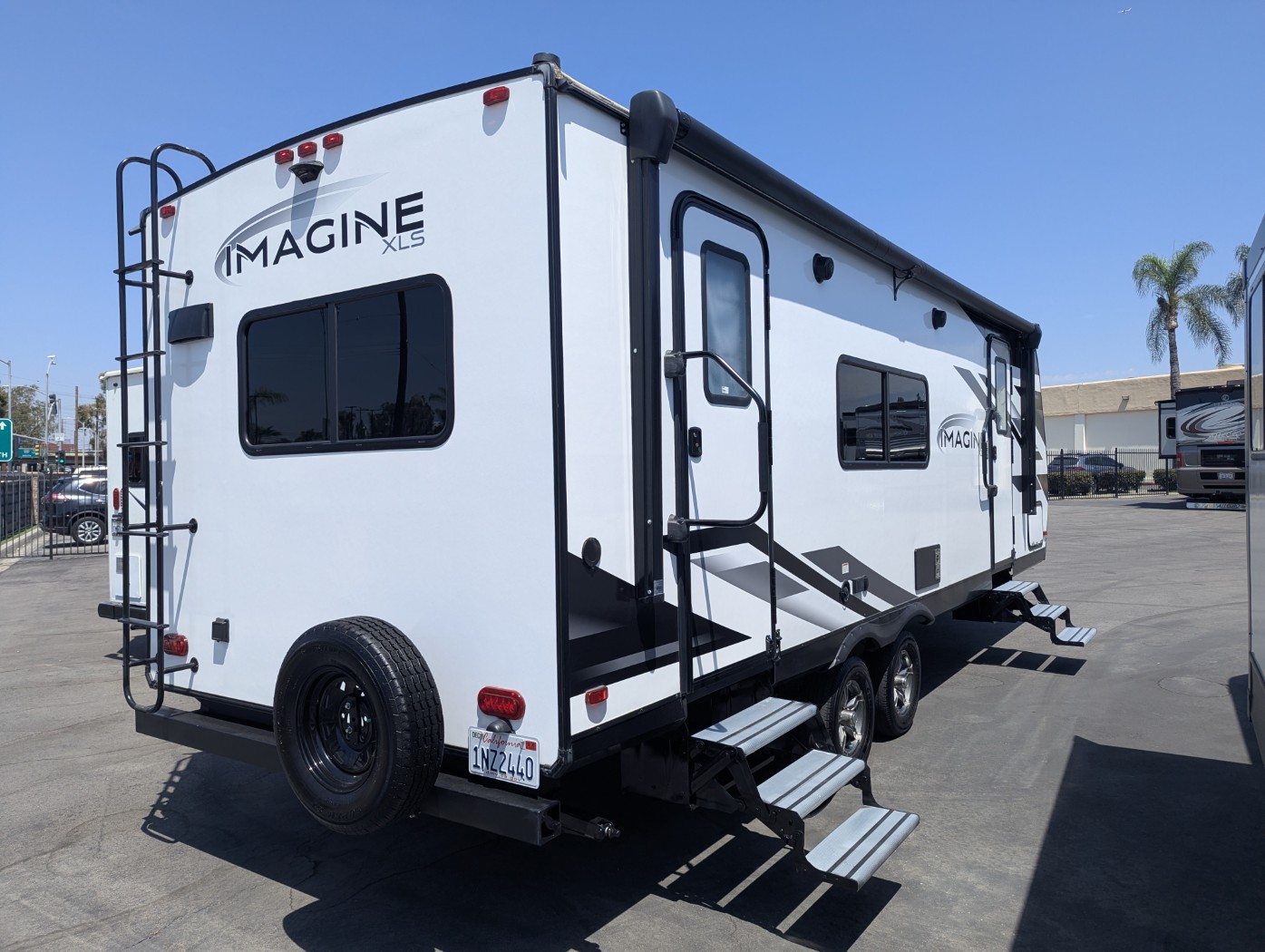 2023 Grand Design Imagine XLS 23LDE - Image 9