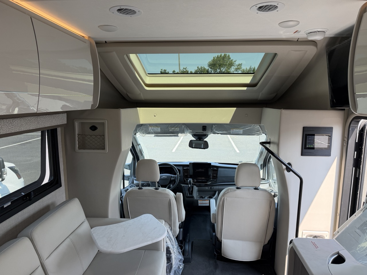 2026 Thor Motor Coach Gemini AWD 24JG - Image 18
