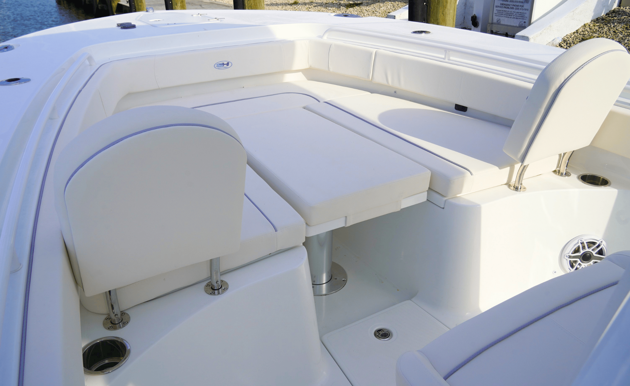 2027 SEA HUNT ULTRA 265SE - Image 26