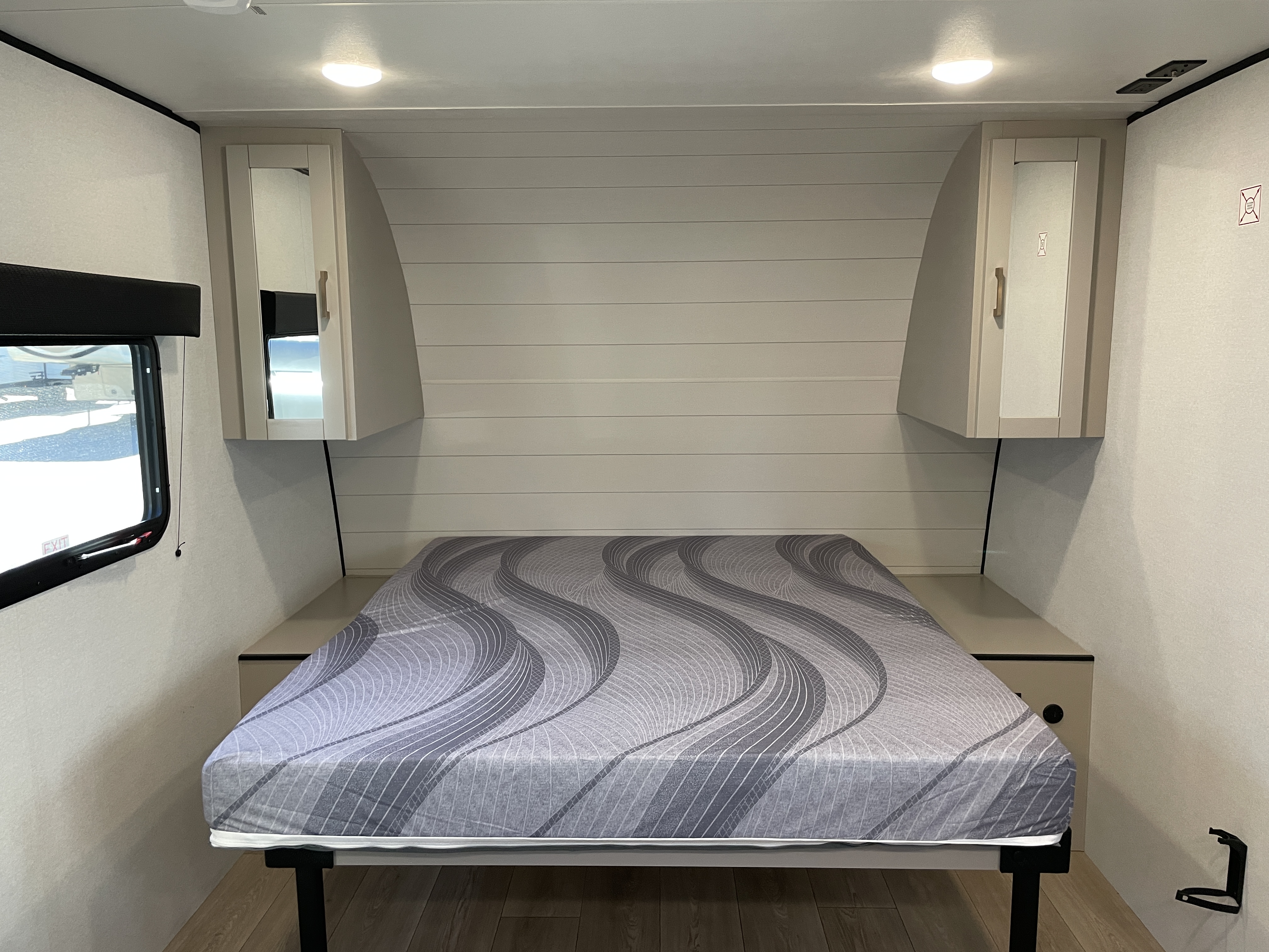 2027 Jayco Jay Feather Air SL 17RBSL - Image 16