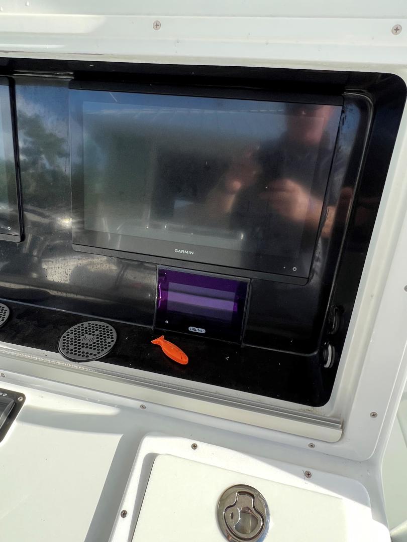 2016 Yellowfin Center Console - Image 13