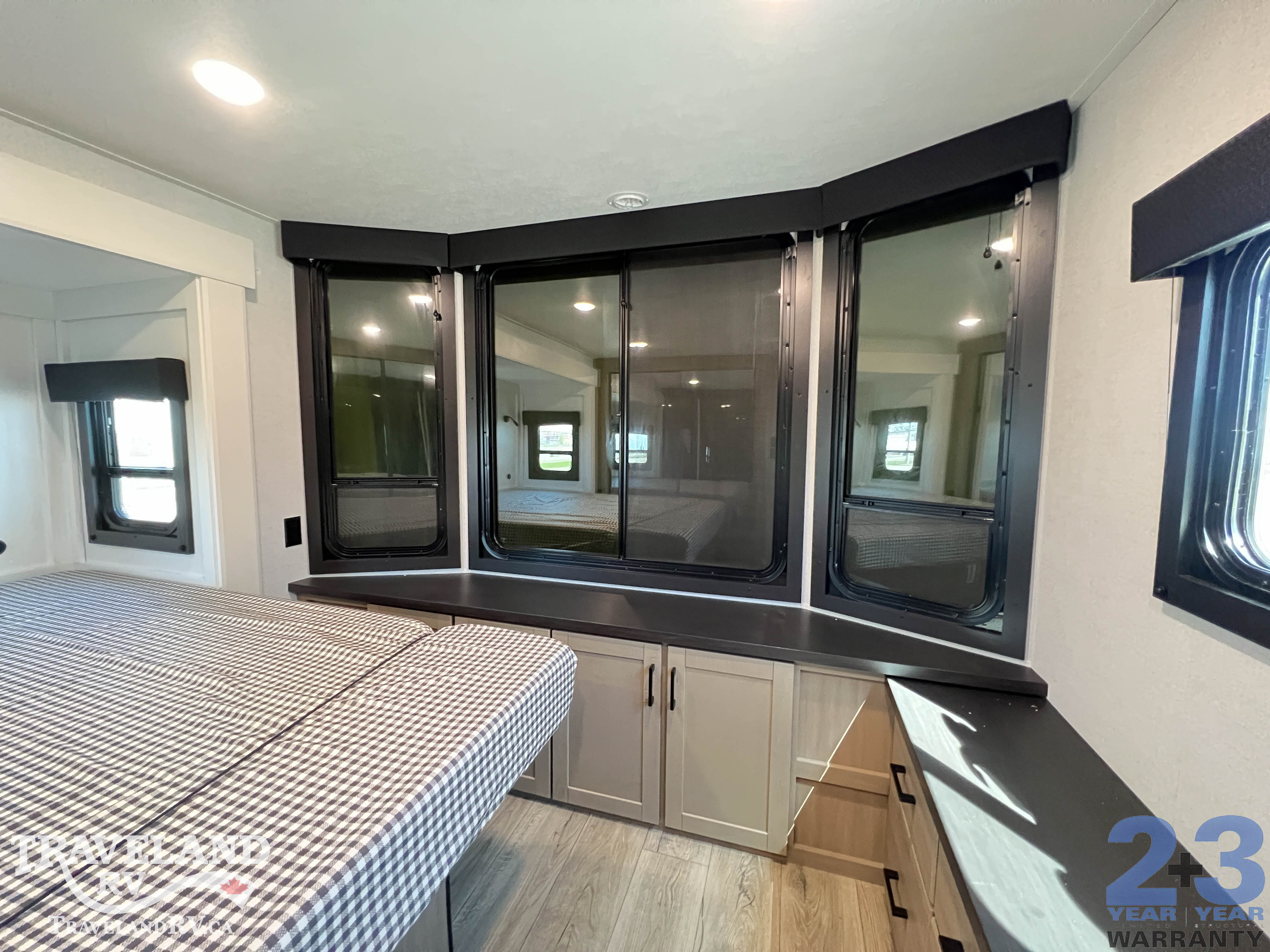 2026 Jayco Jay Flight Bungalow 40DLFT - Image 39