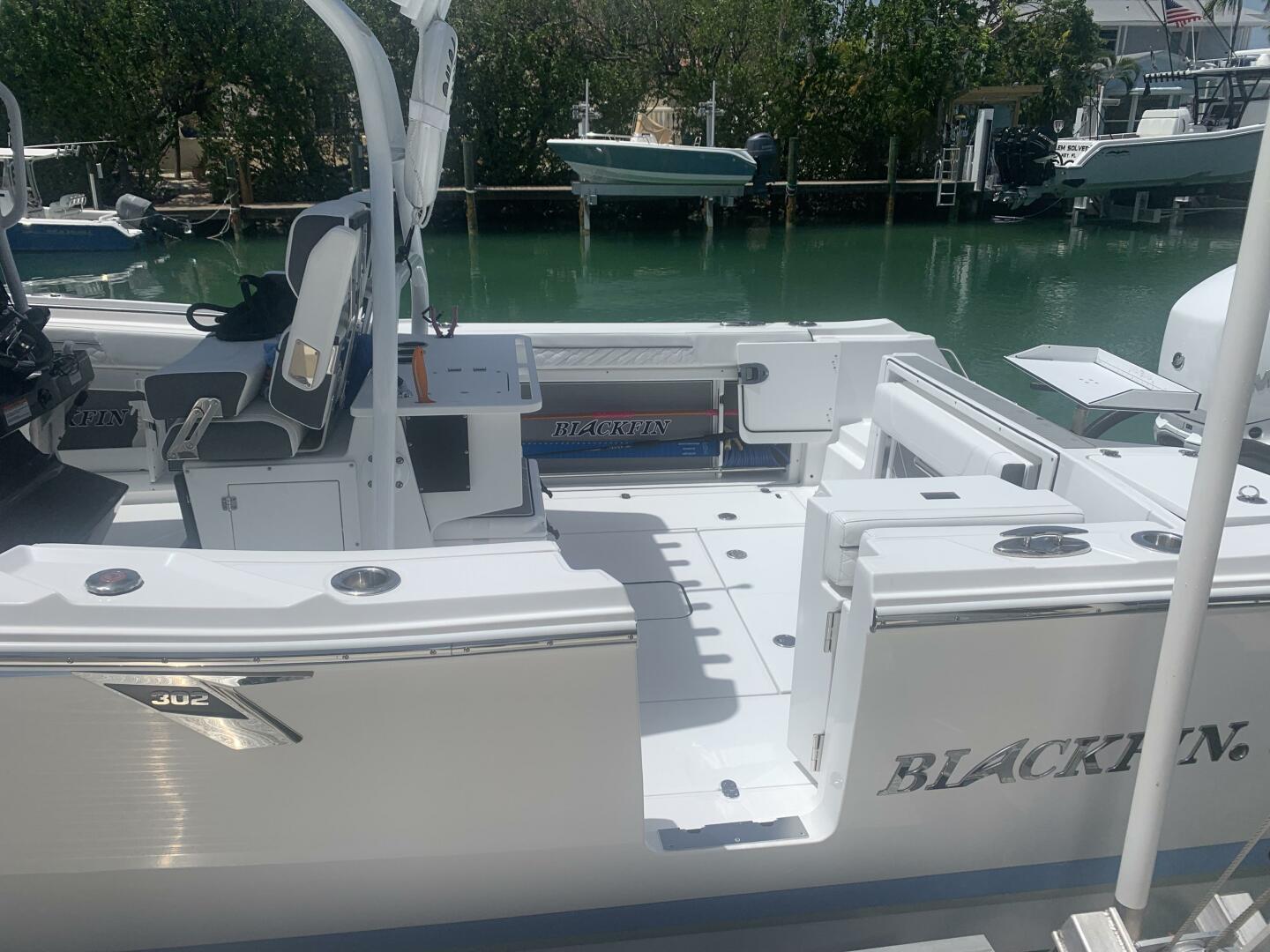 2023 Blackfin 302CC - Image 4
