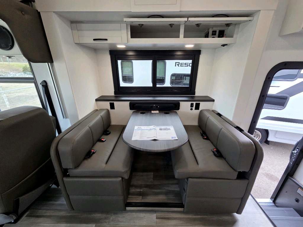 2026 JAYCO PRECEPT 31UL - Image 25