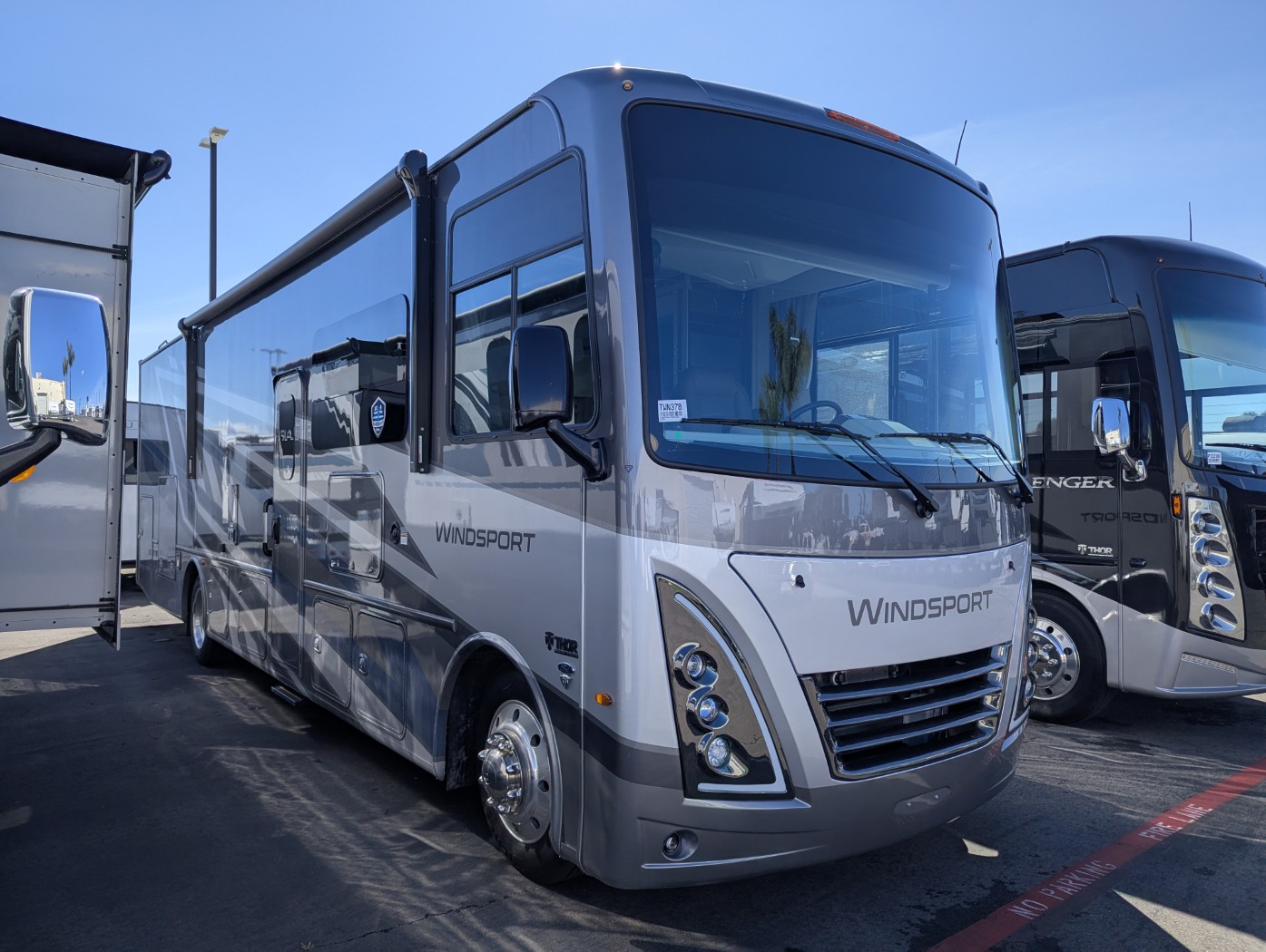 2026 Thor Motor Coach Windsport 35J - Image 1