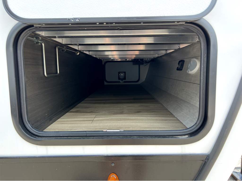 2026 VENTURE RV SPORTTREK 343VIK - Image 23