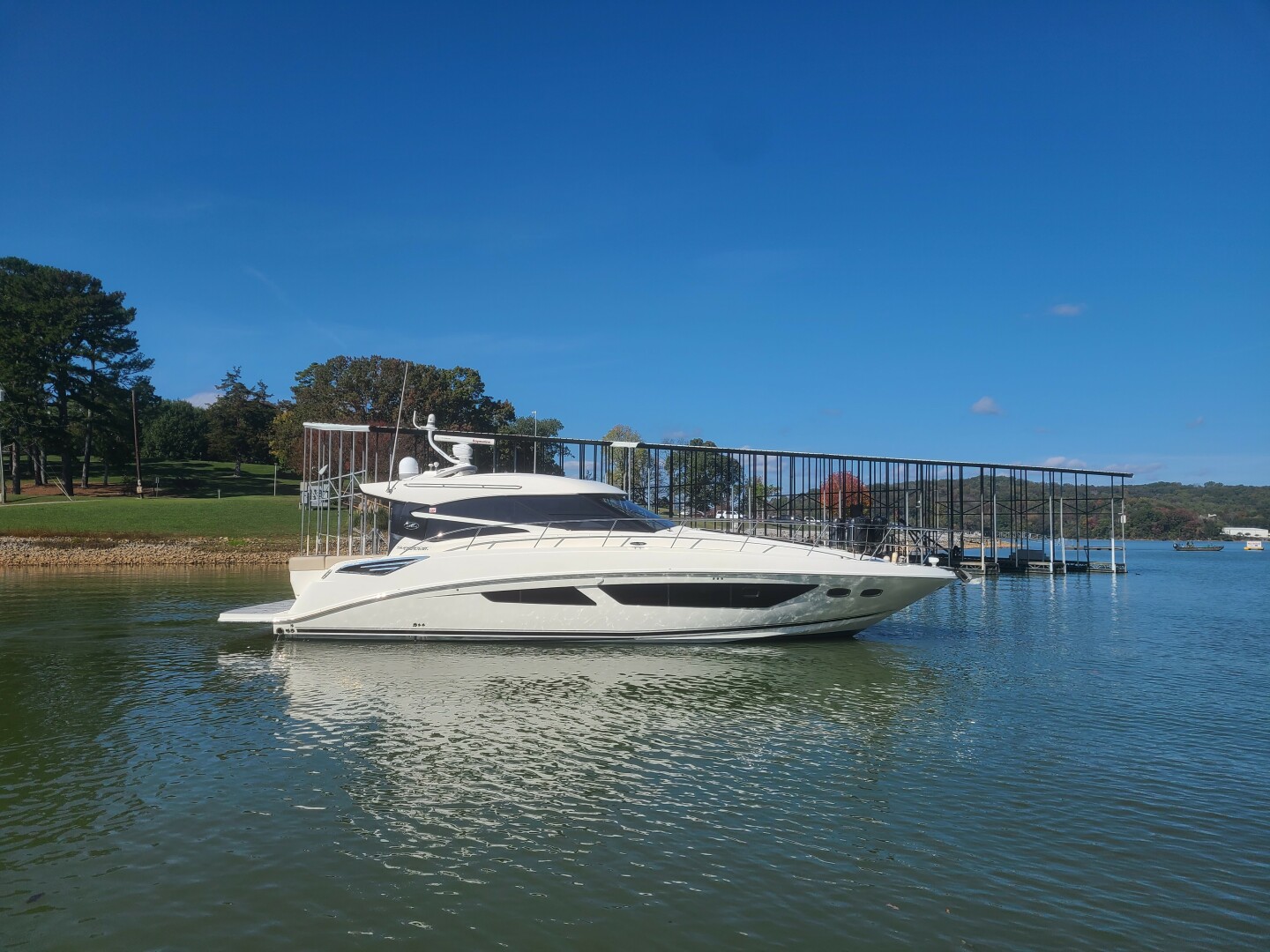 2015 Sea Ray - Image 1