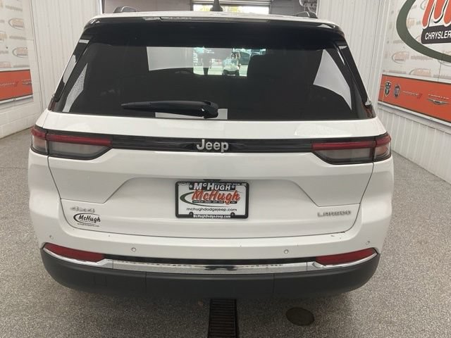2025 Jeep Grand Cherokee Laredo X 4X4 - Image 9