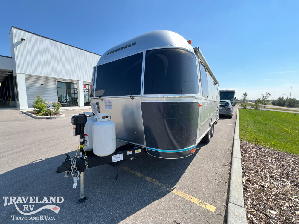 2027 Airstream Flying Cloud 23FBQ - Image 6