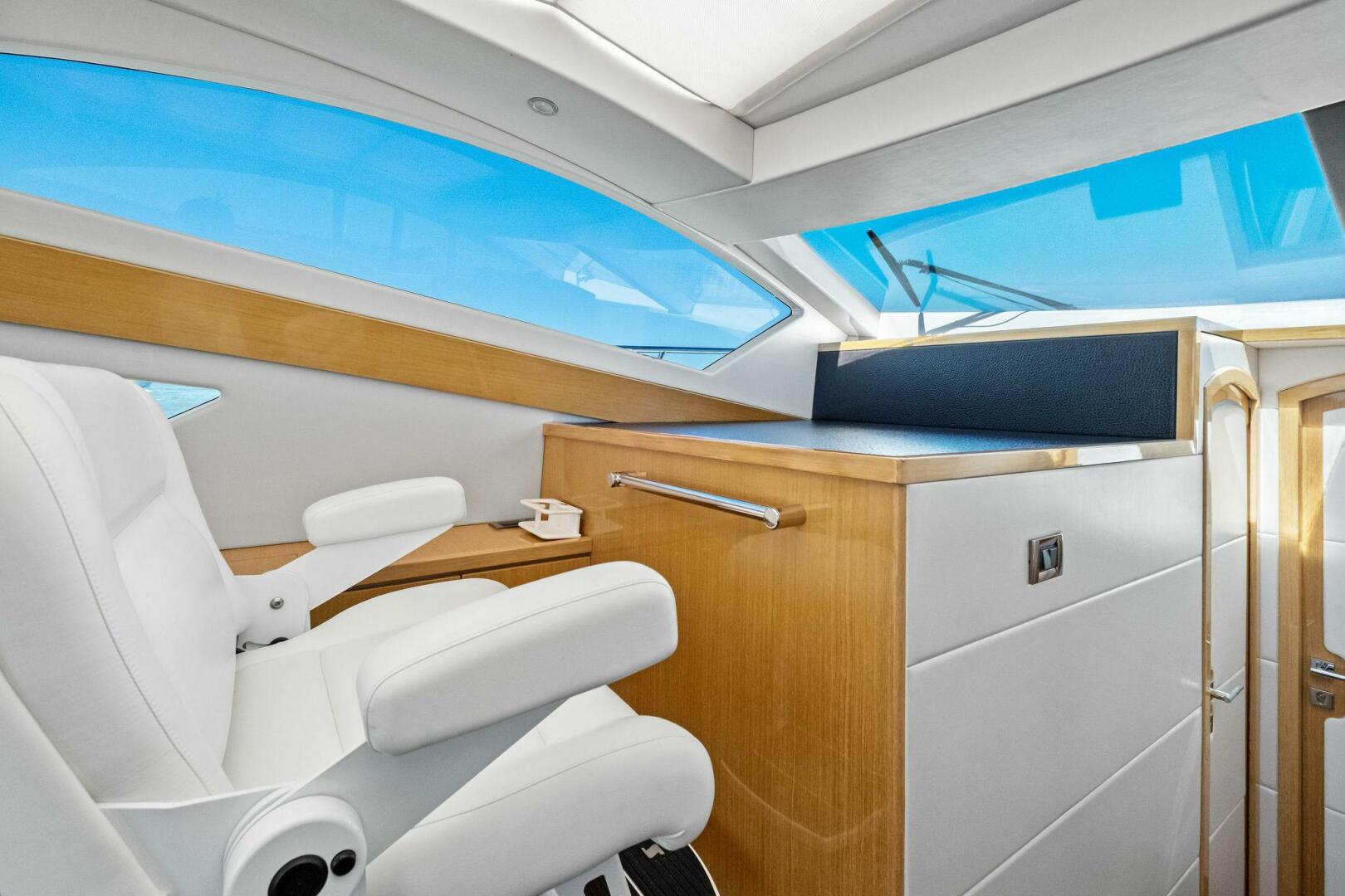 2018 Mares 47 Outboard Express Catamaran - Image 22