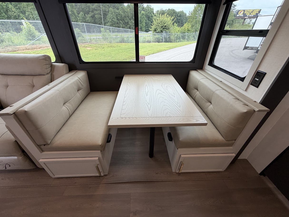 2027 VENTURE RV STRATUS 261VRB - Image 33