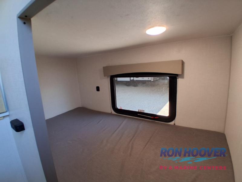 2025 COACHMEN 282DORM - Image 28