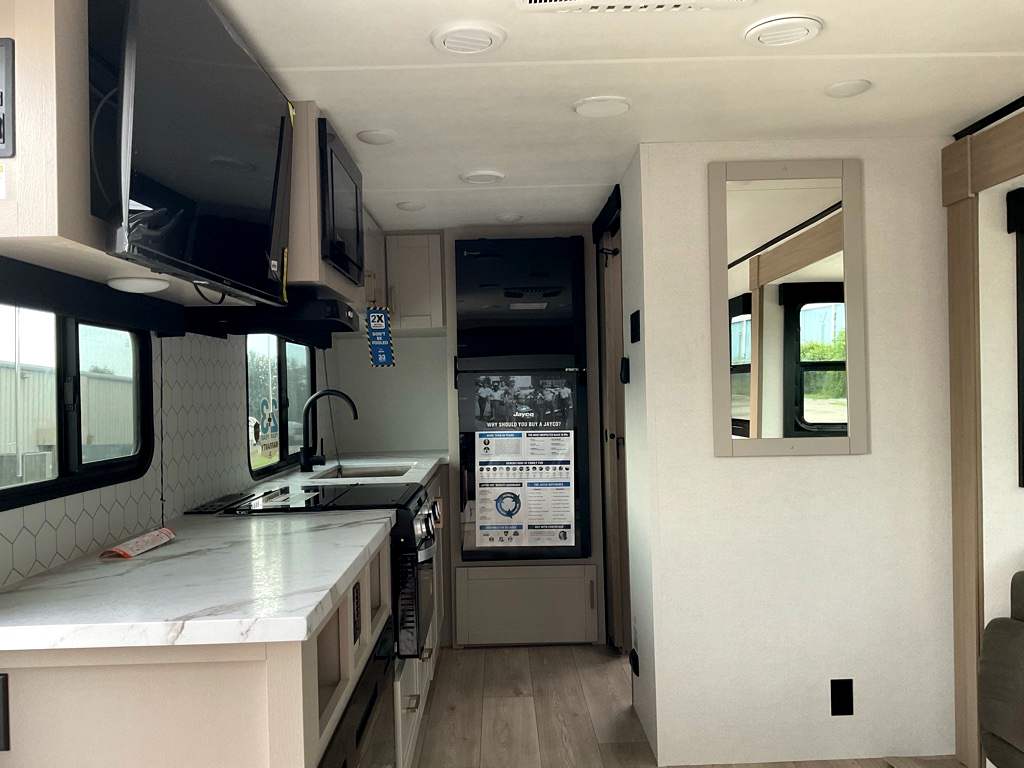 2027 JAYCO Jay Feather 19MRK - Image 5