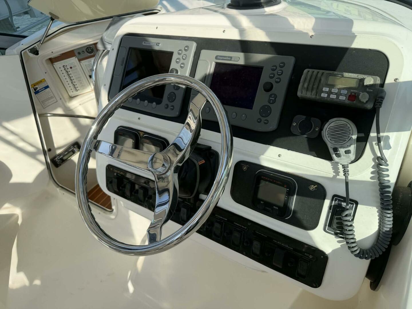 2007 Century 3200 WA - Image 24