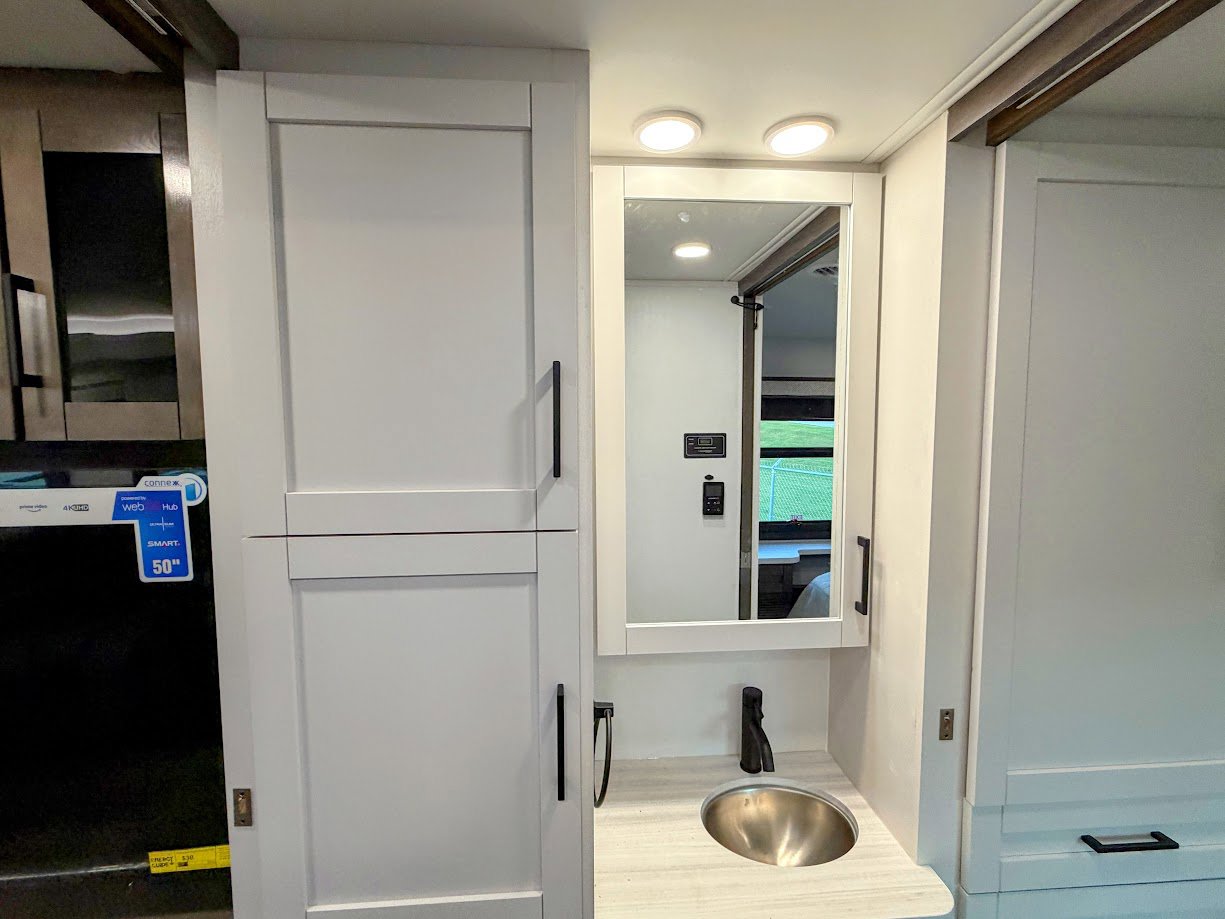 2026 JAYCO GREYHAWK 30Z - Image 39