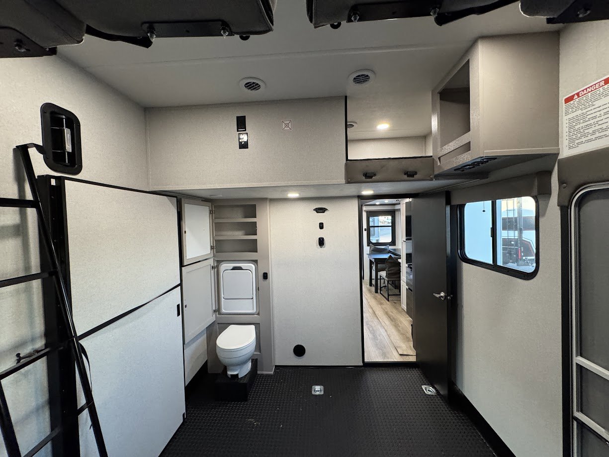 2026 JAYCO SEISMIC 399 - Image 34