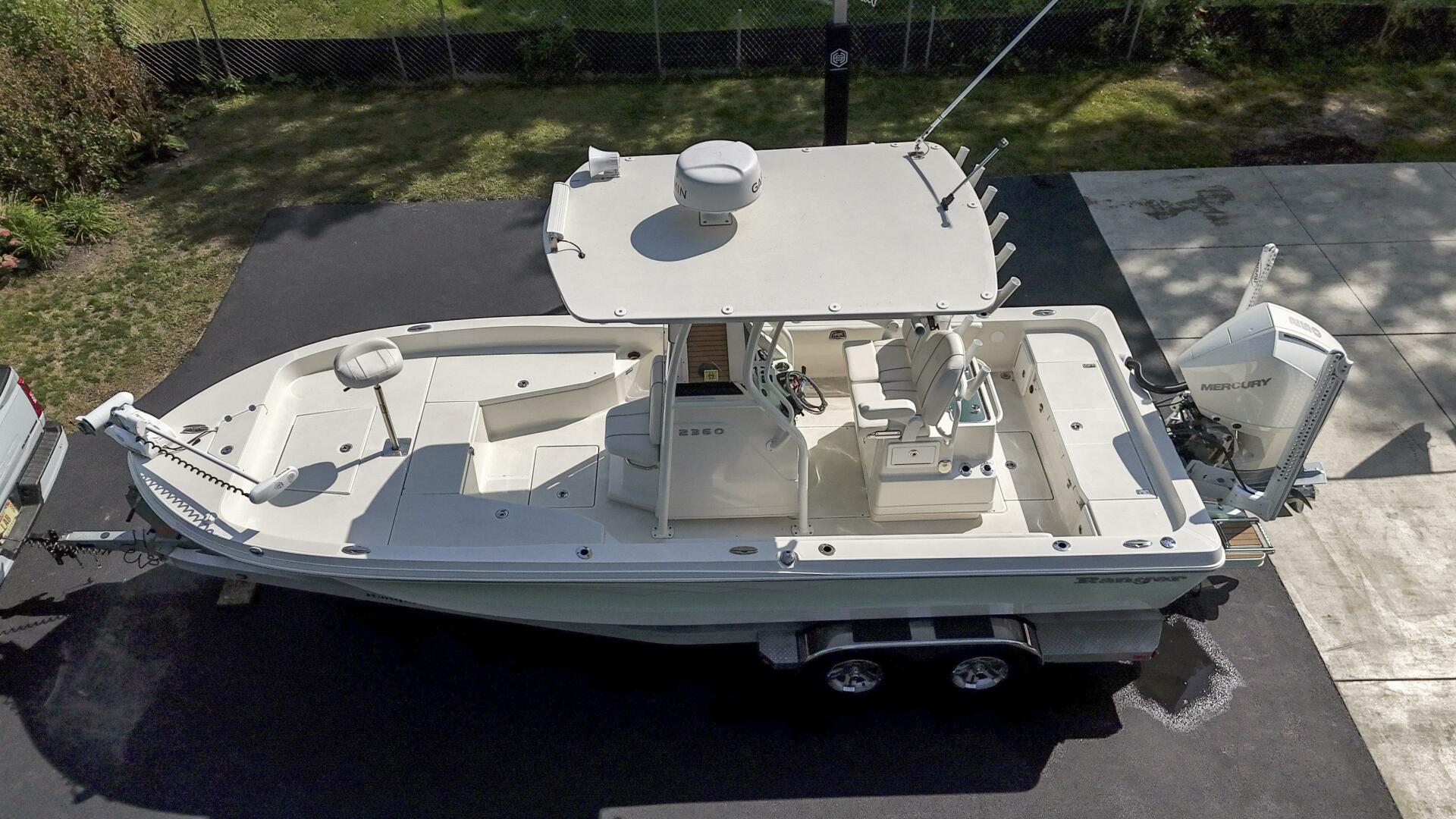 2022 Ranger 2360 Bay - Image 2