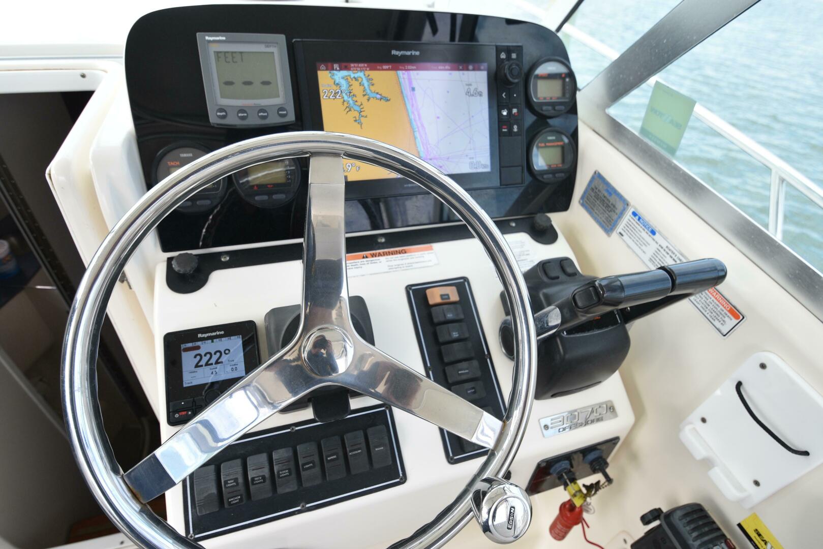 2005 Pursuit 3070 Offshore Express - Image 39