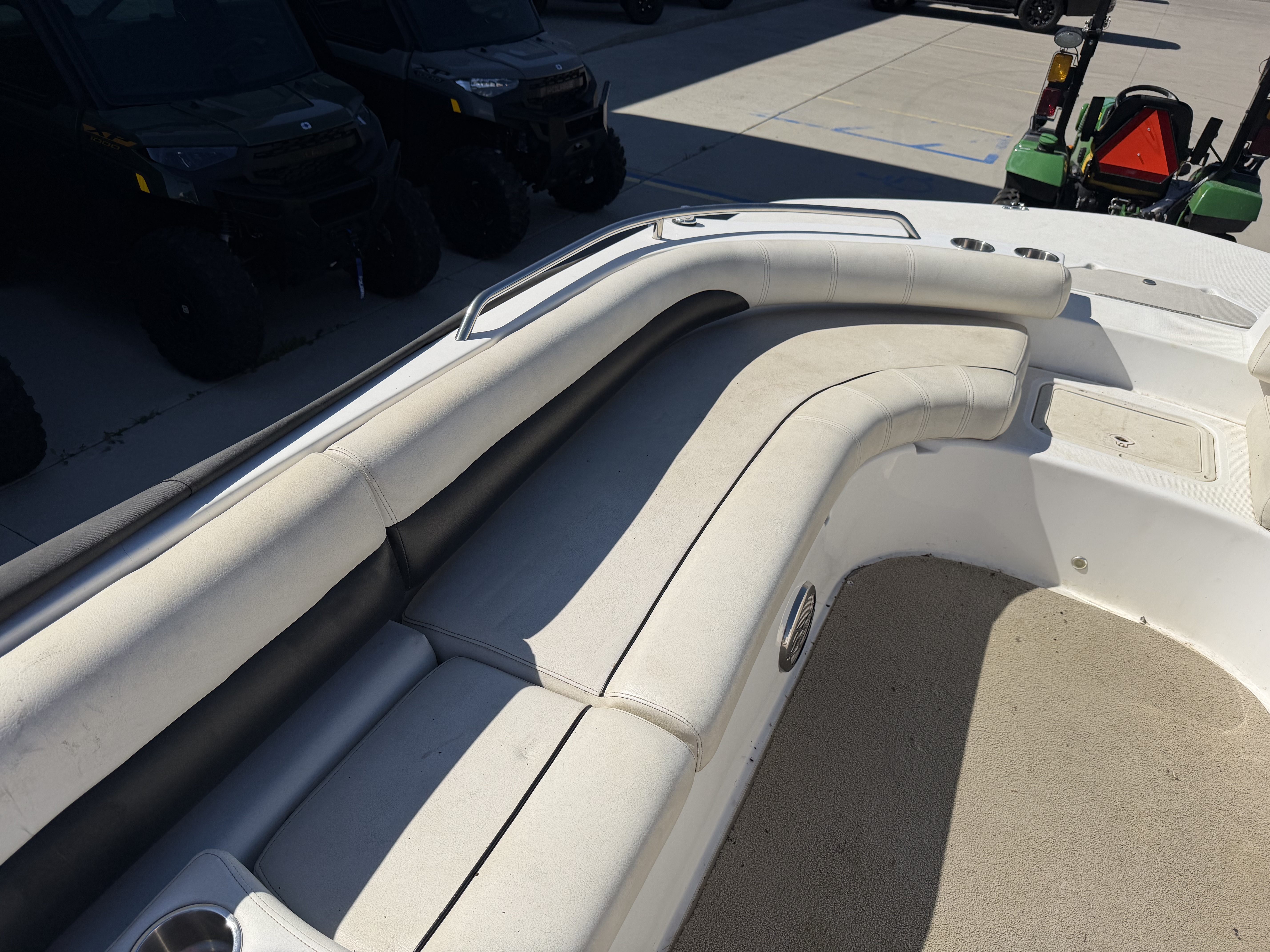 2014 Hurricane Sundeck 201 - Image 13