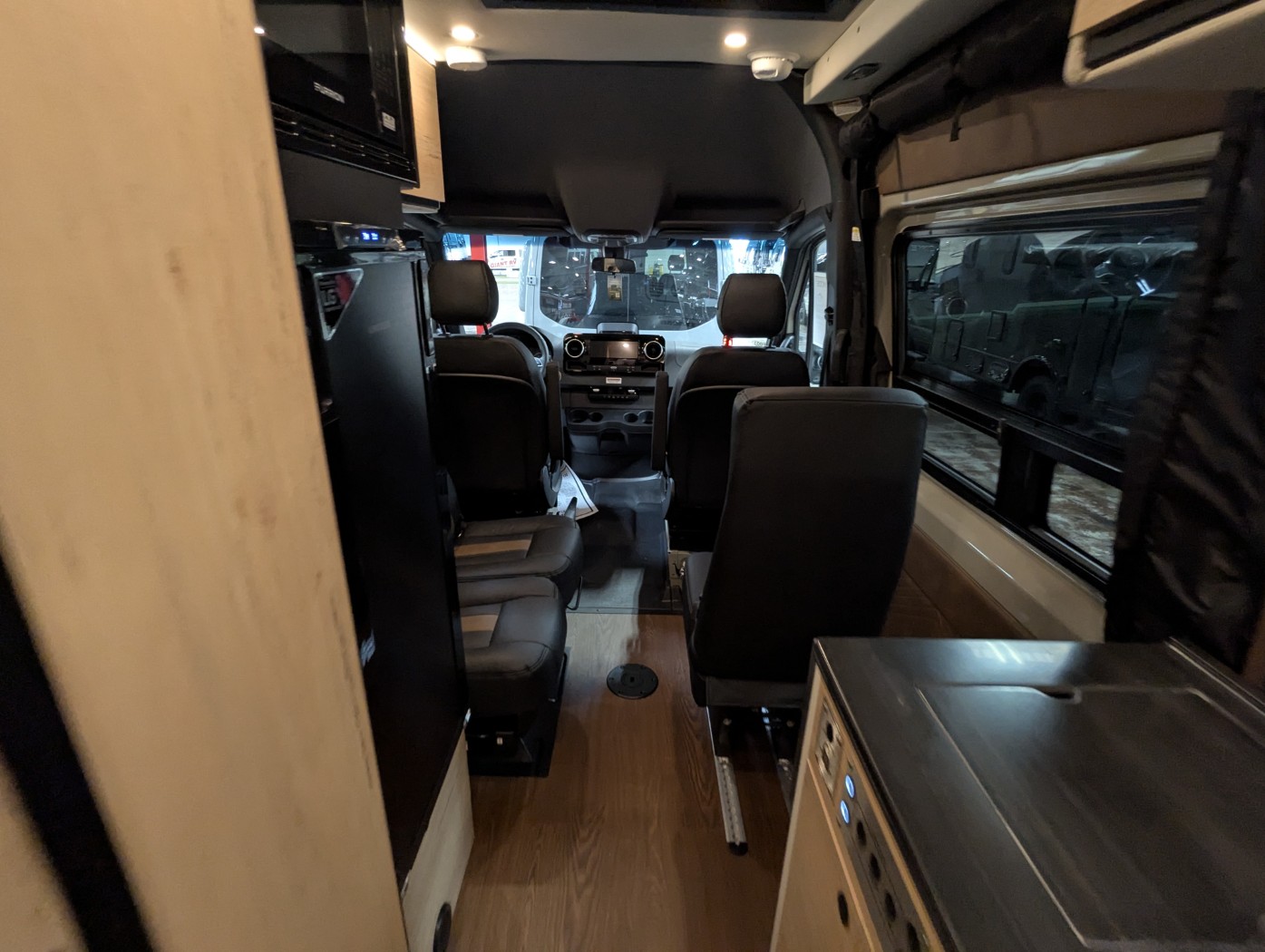 2026 Storyteller Overland Crew Mode XL - Pop Top - Image 24