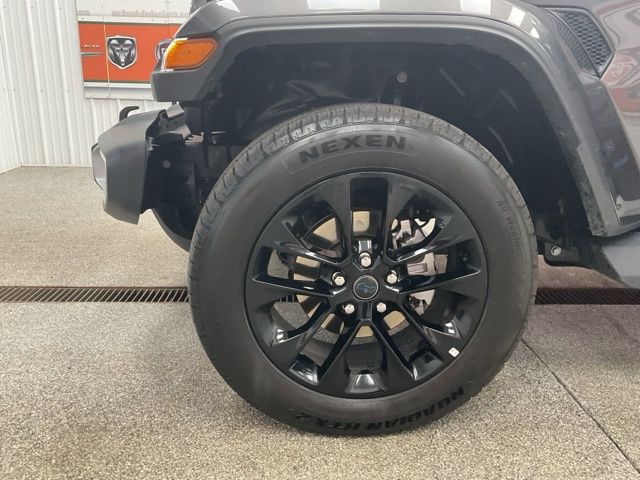 2025 Jeep Wrangler 4xe Sahara 4x4 - Image 19