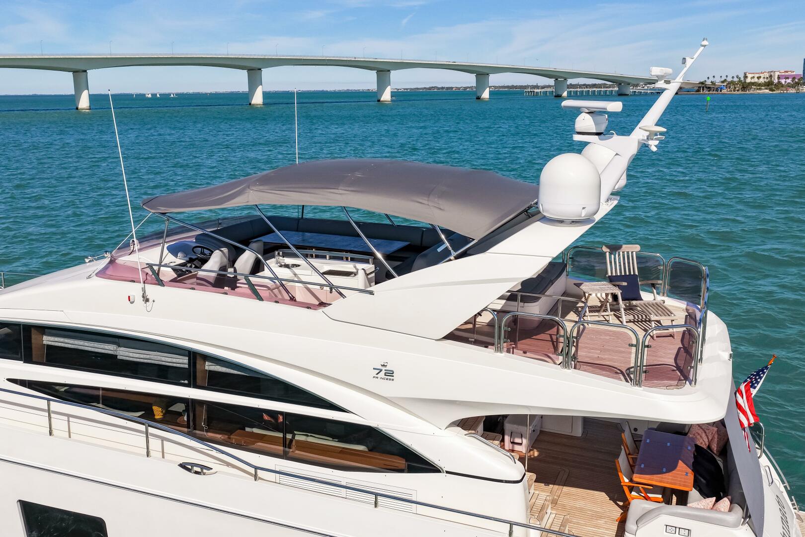 2014 Princess Y72 - Image 23