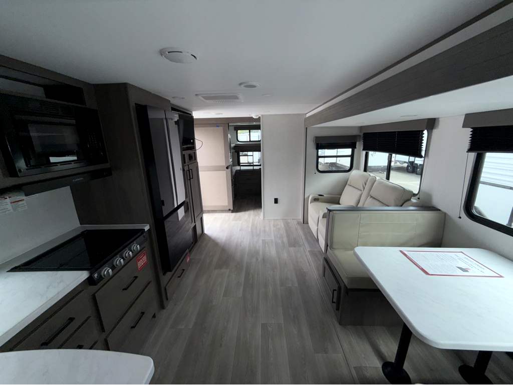 2026 GRAND DESIGN TRANSCEND 305BHT - Image 12