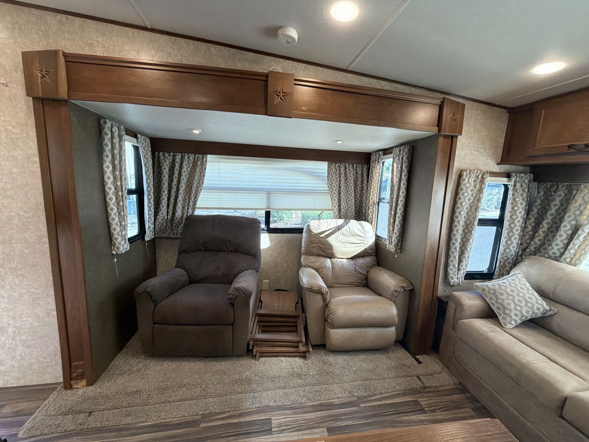 2016 Highland Ridge Light LF297RLS - Image 30
