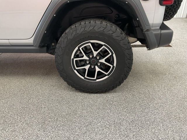 2024 Jeep Wrangler Utility 4D Rubicon 4WD - Image 9