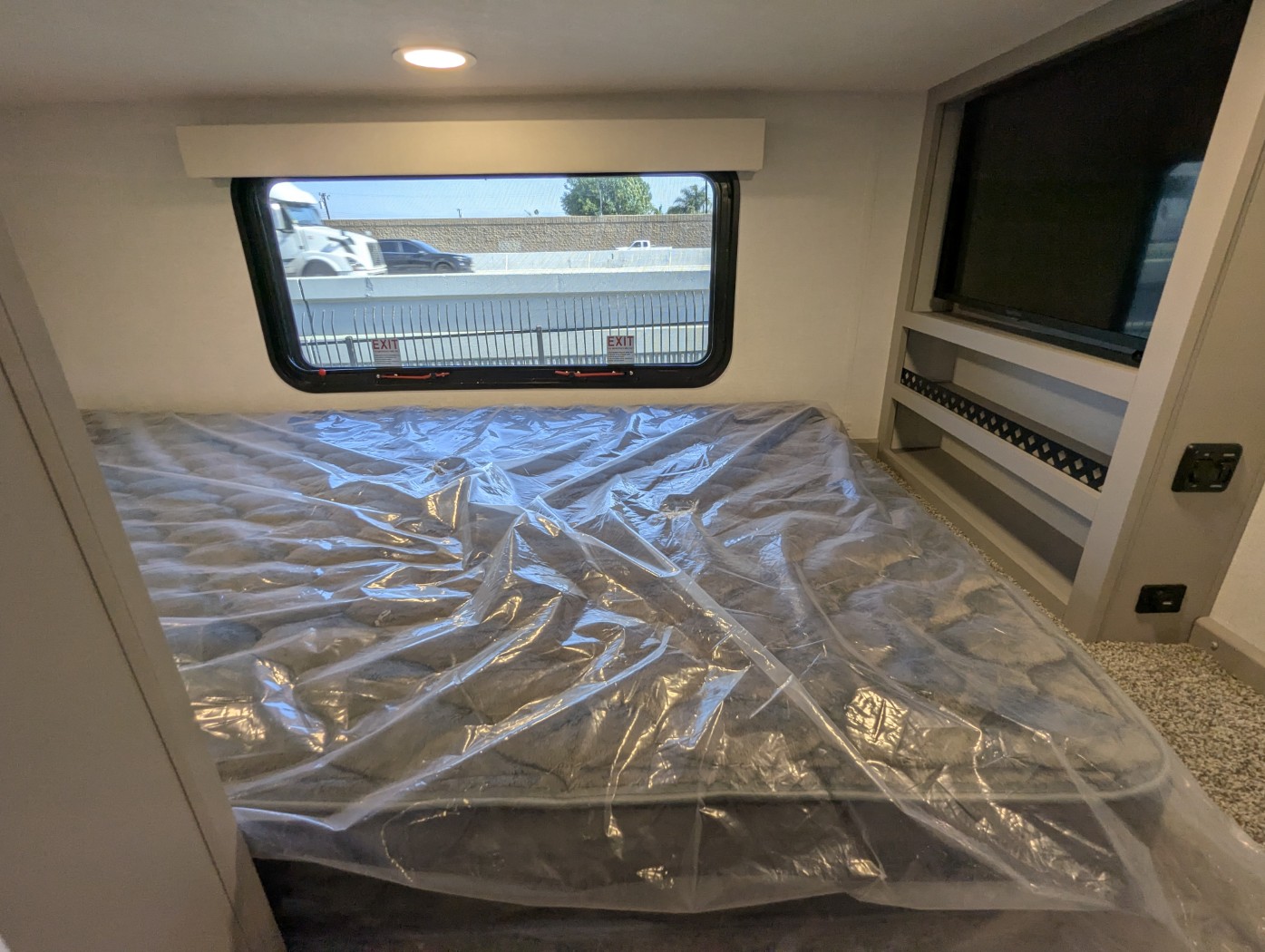 2026 Alliance RV Benchmark 44LFT - Image 40