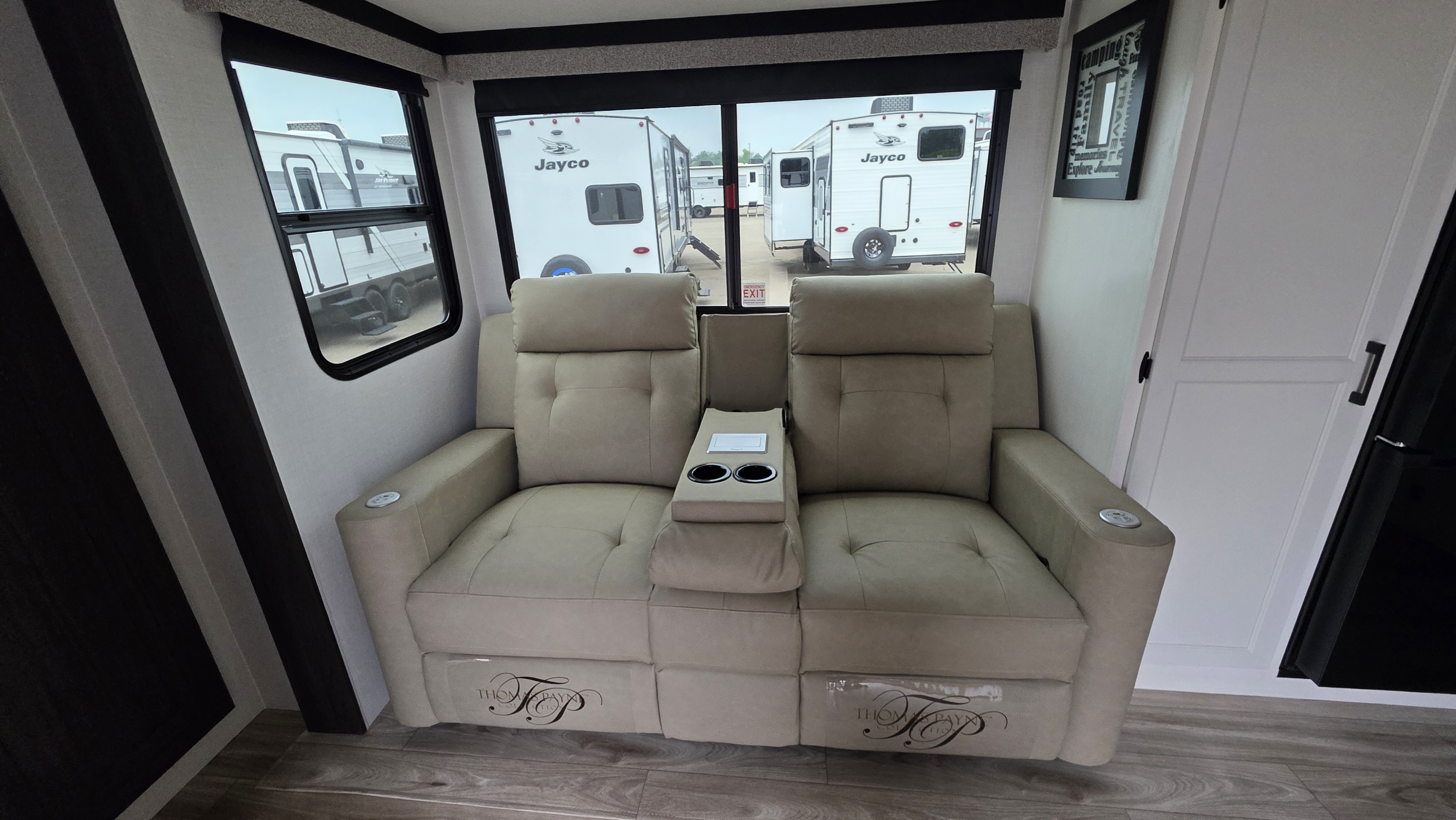 2027 VENTURE RV STRATUS 262VFK - Image 10