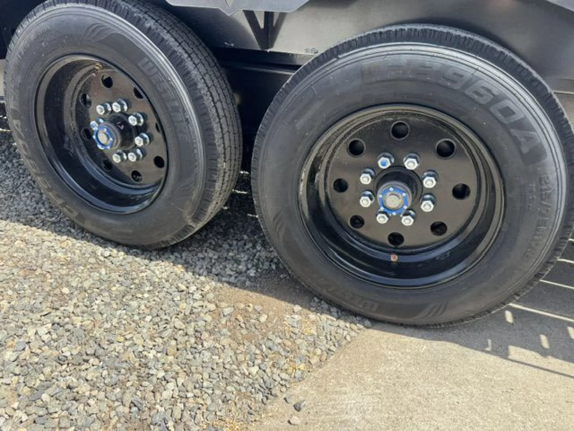 2027 DIAMOND C TRAILERS DIAMOND C HXD 208 L24X102 PR0 TILT - Image 5