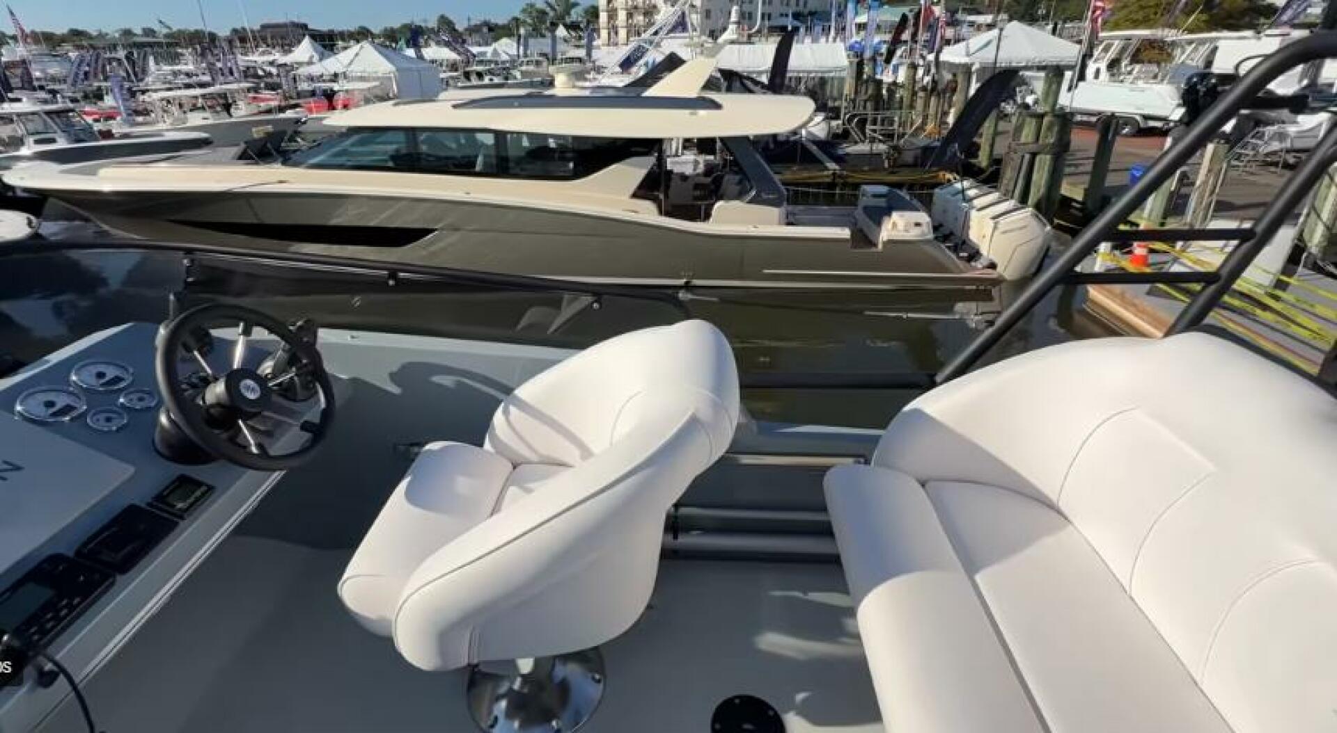 2025 Targa 37 Flybridge - Image 20