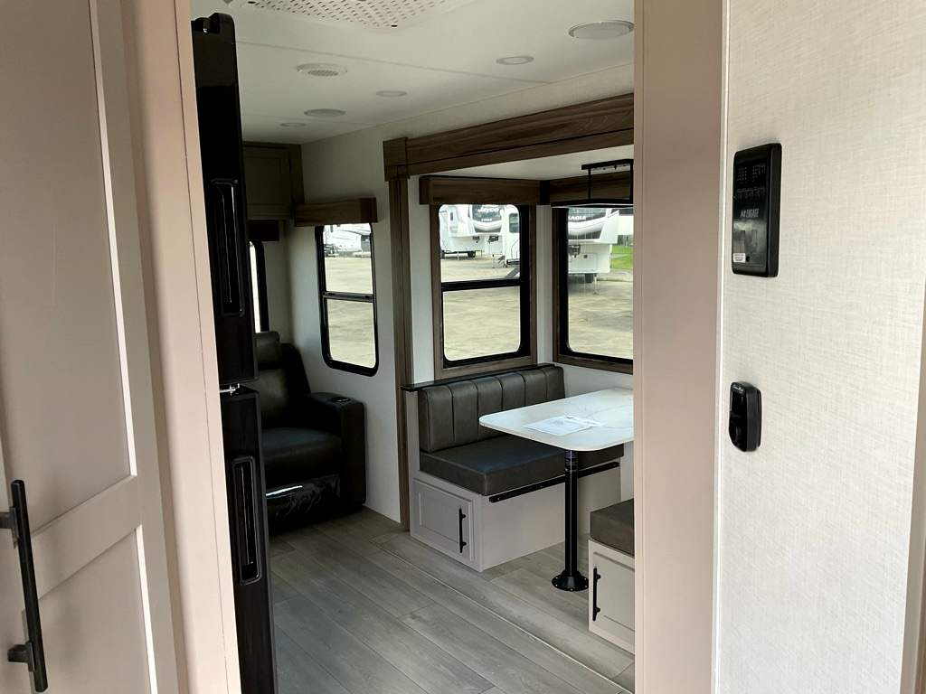 2027 KZ CONNECT C241RLK - Image 28