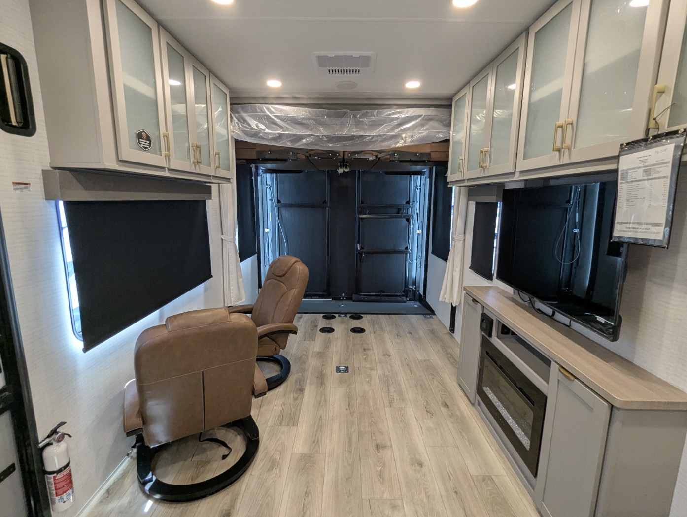 2027 Forest River Stealth 2900 - Image 22