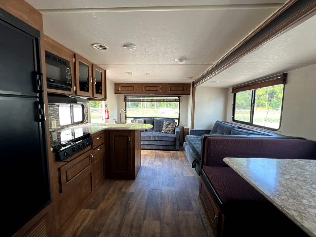 2018 FOREST RIVER WILDWOOD 254RLXL - Image 5
