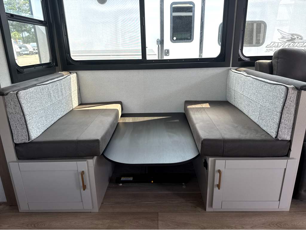 2027 JAYCO JAY FEATHER 30RKB - Image 13