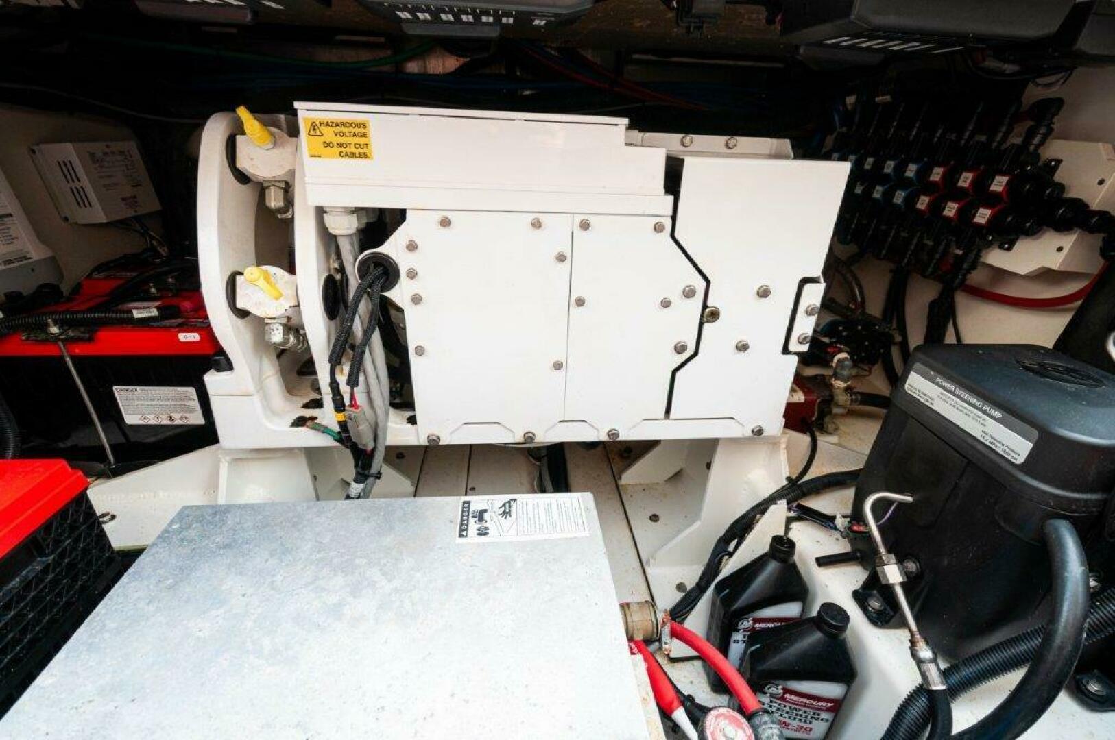 2018 Boston Whaler 420 Outrage - Image 28