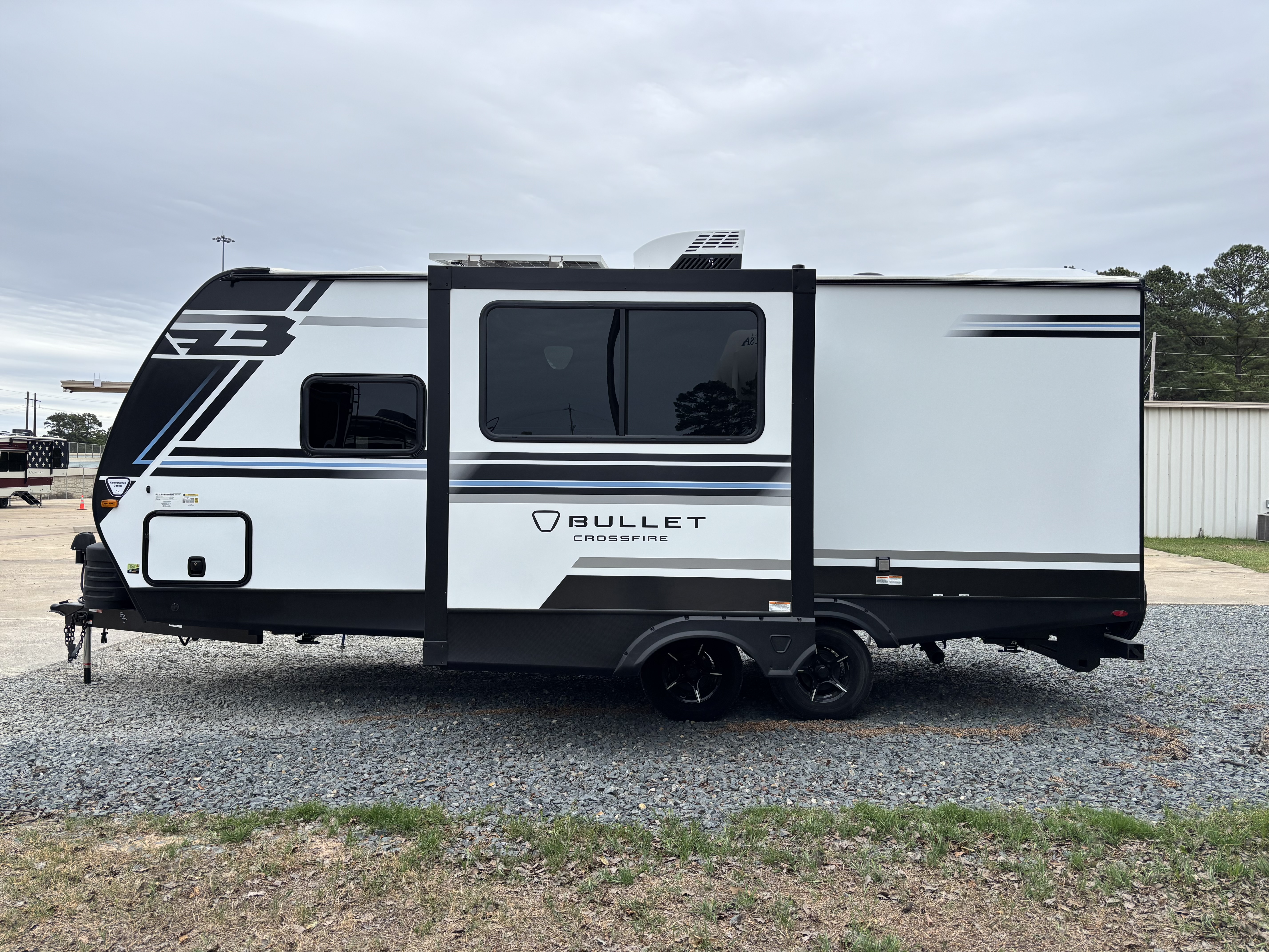 2026 Keystone Bullet Crossfire 208MKS - Image 5