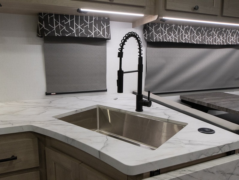2025 Forest River Sunseeker 3050S - Image 17