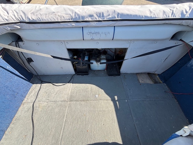 1990 CRESTLINER PHANTOM 160 - Image 19