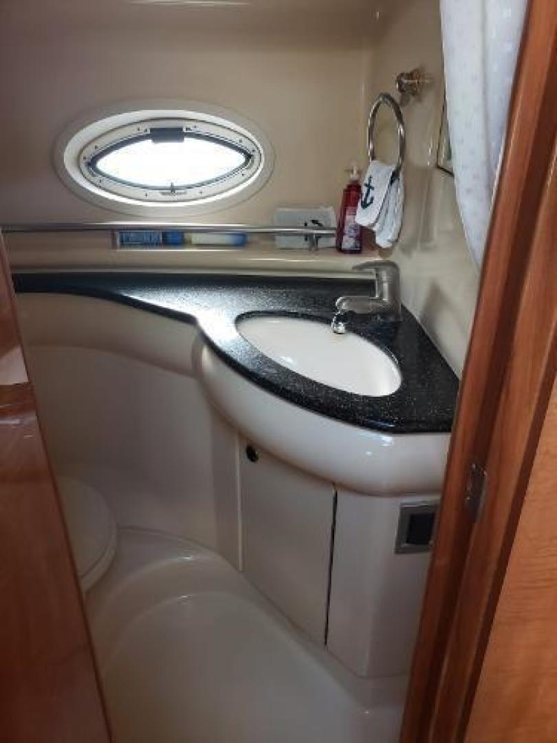2002 Maxum 4200 SCR - Image 29
