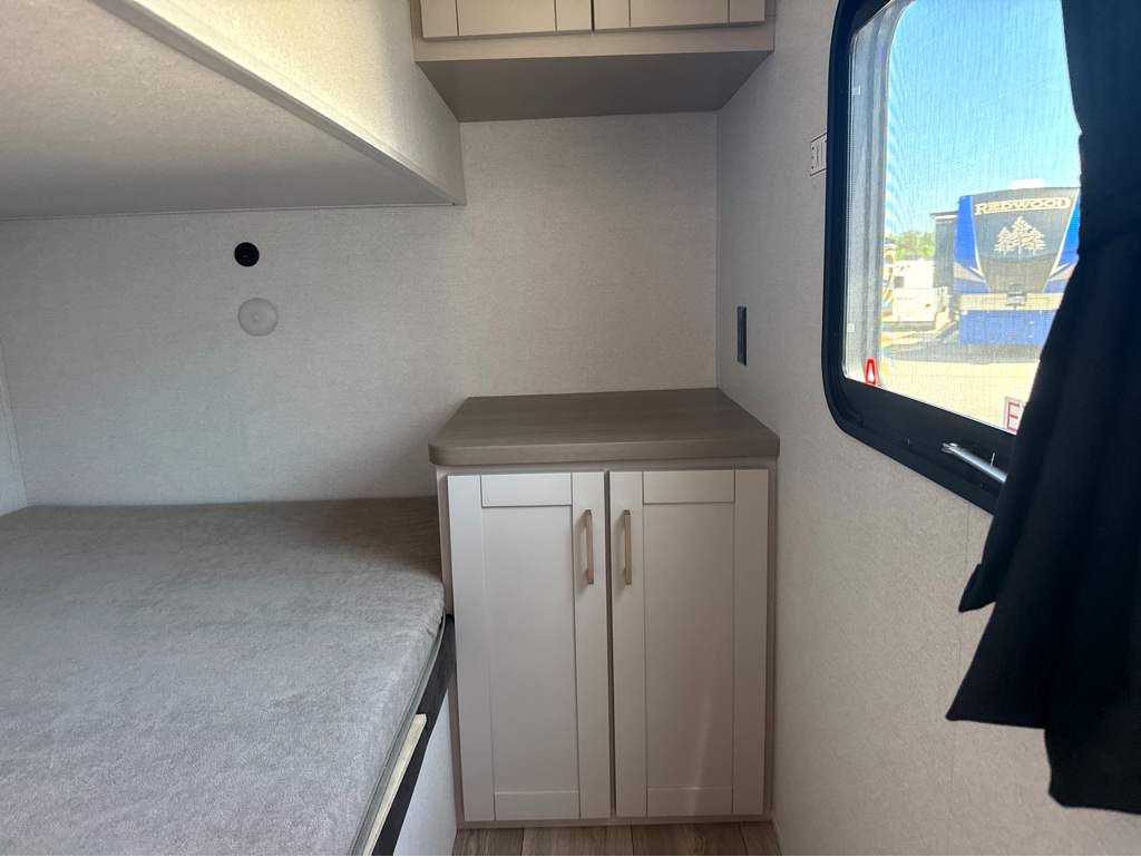 2027 JAYCO JAY FLIGHT 335BHS - Image 18