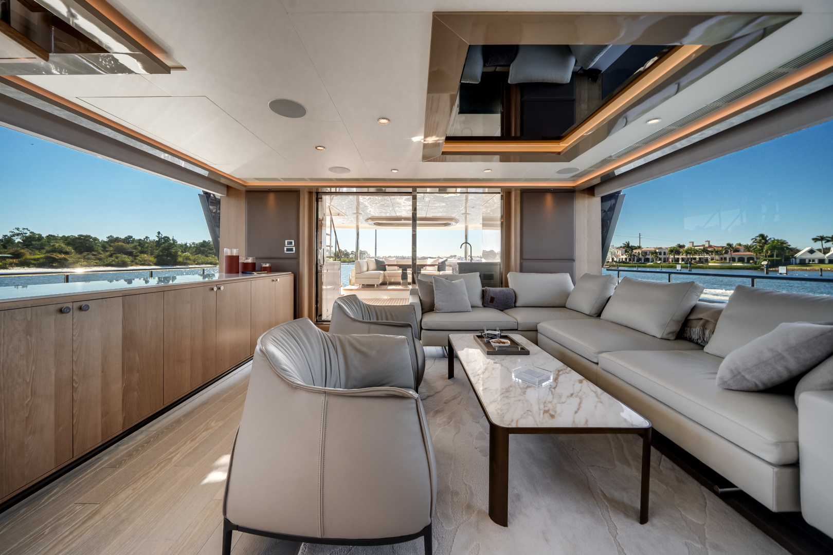 2025 Ocean Alexander 28L - Image 11