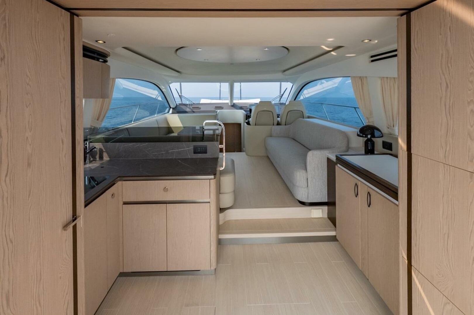 2023 Azimut Fly 53 - Image 24