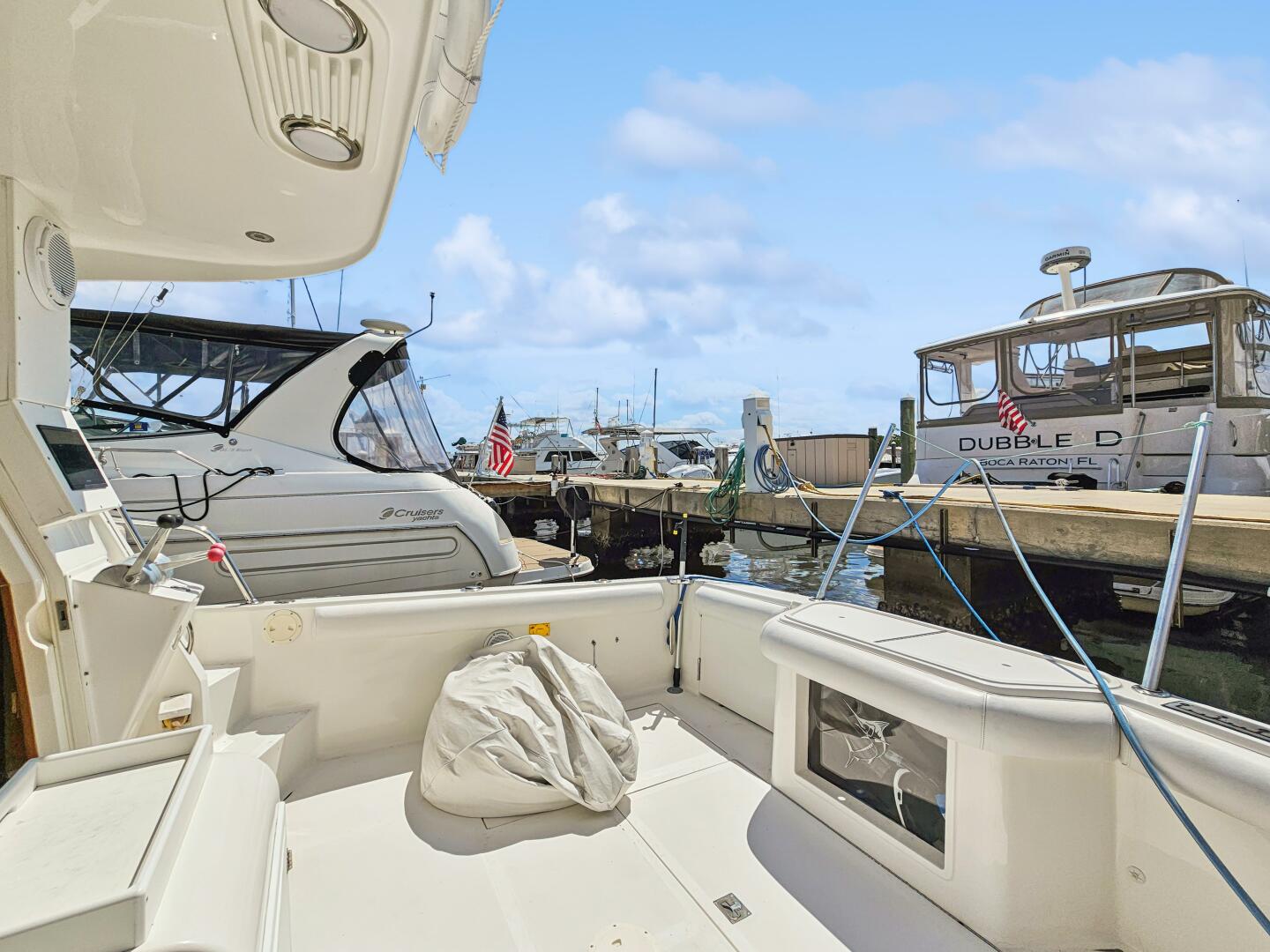 2001 Mediterranean 38 Convertible - Image 12